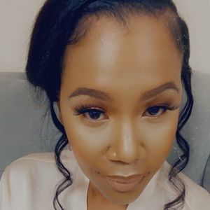 Meet your Posher, Takisha